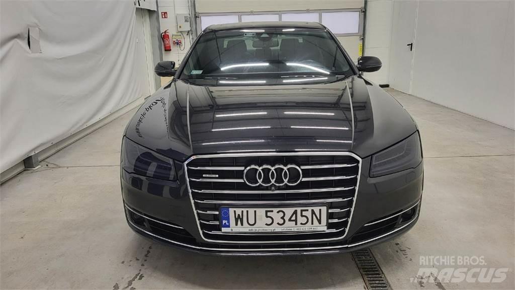 Audi A8 Auto's