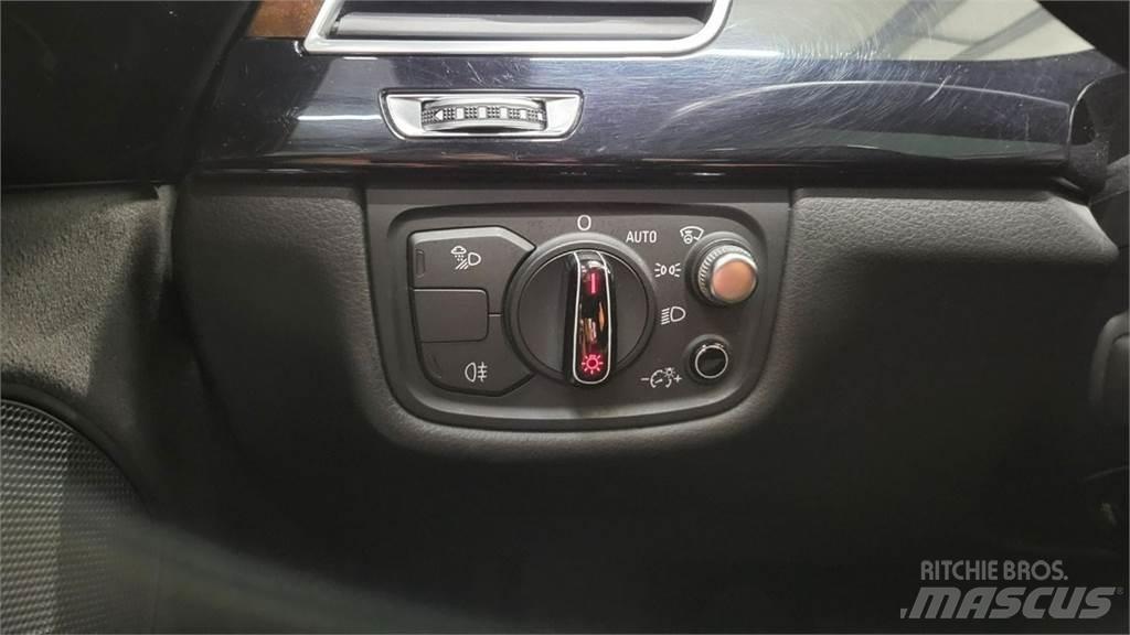 Audi A8 Auto's