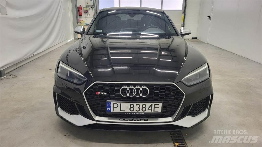 Audi RS5 Auto's