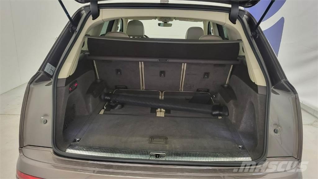Audi SQ7 Auto's