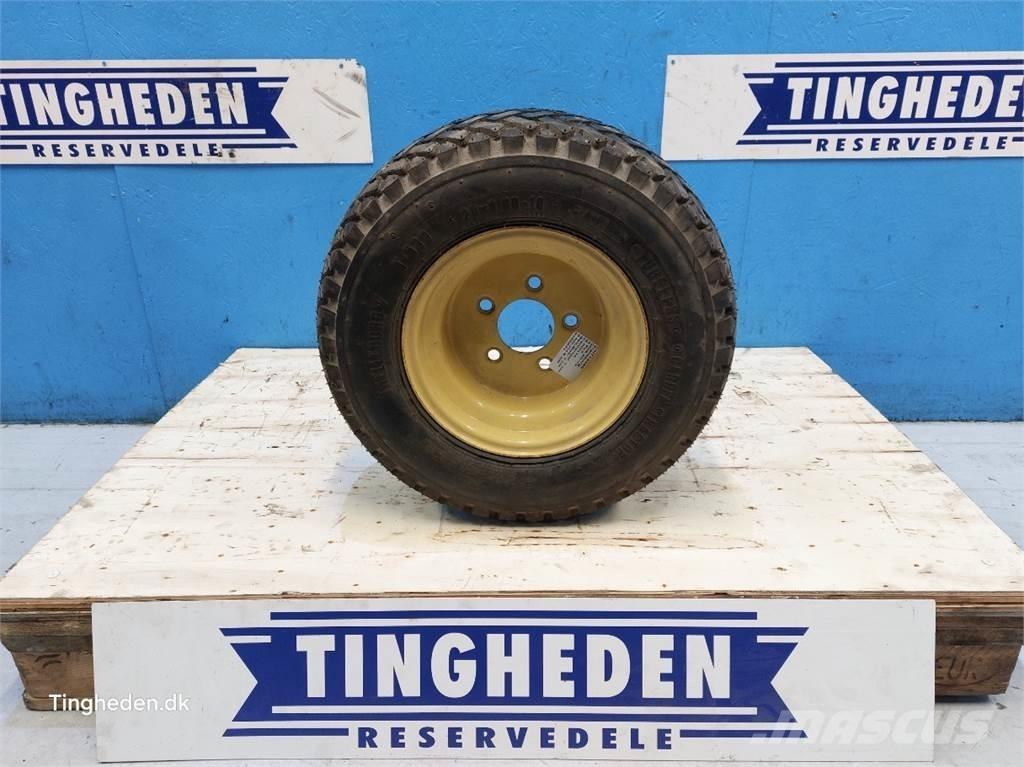  10 20x8.00-10 Banden, wielen en velgen