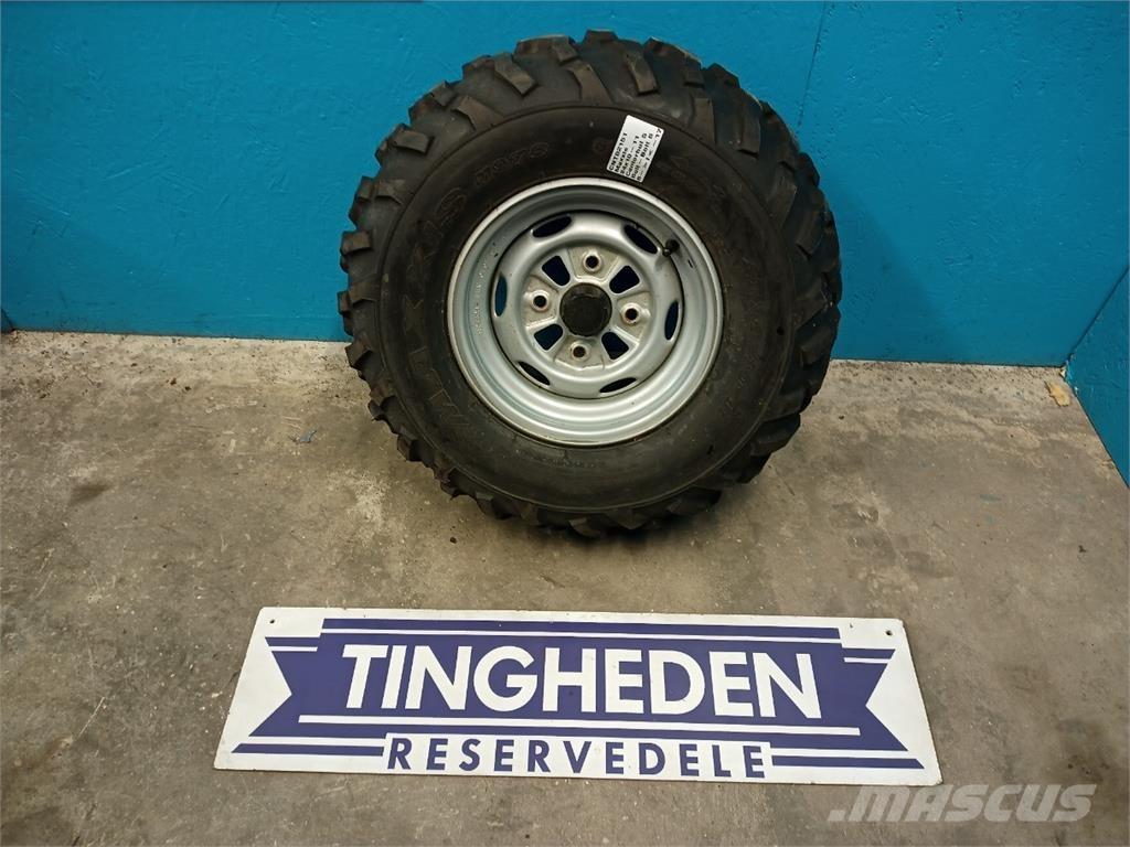  11 24x10-11 Banden, wielen en velgen