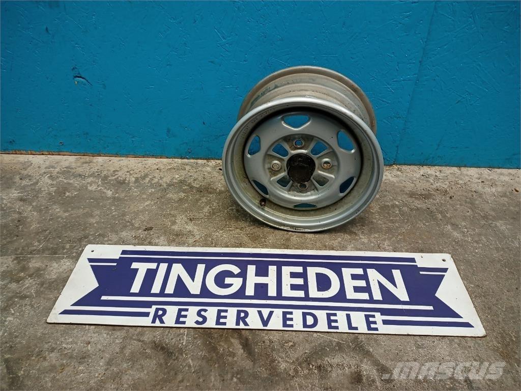  12 12x6.0AT Banden, wielen en velgen