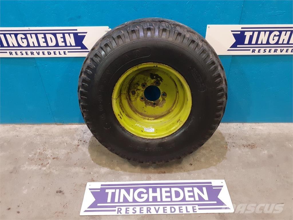  15 11.5/80-15 Banden, wielen en velgen