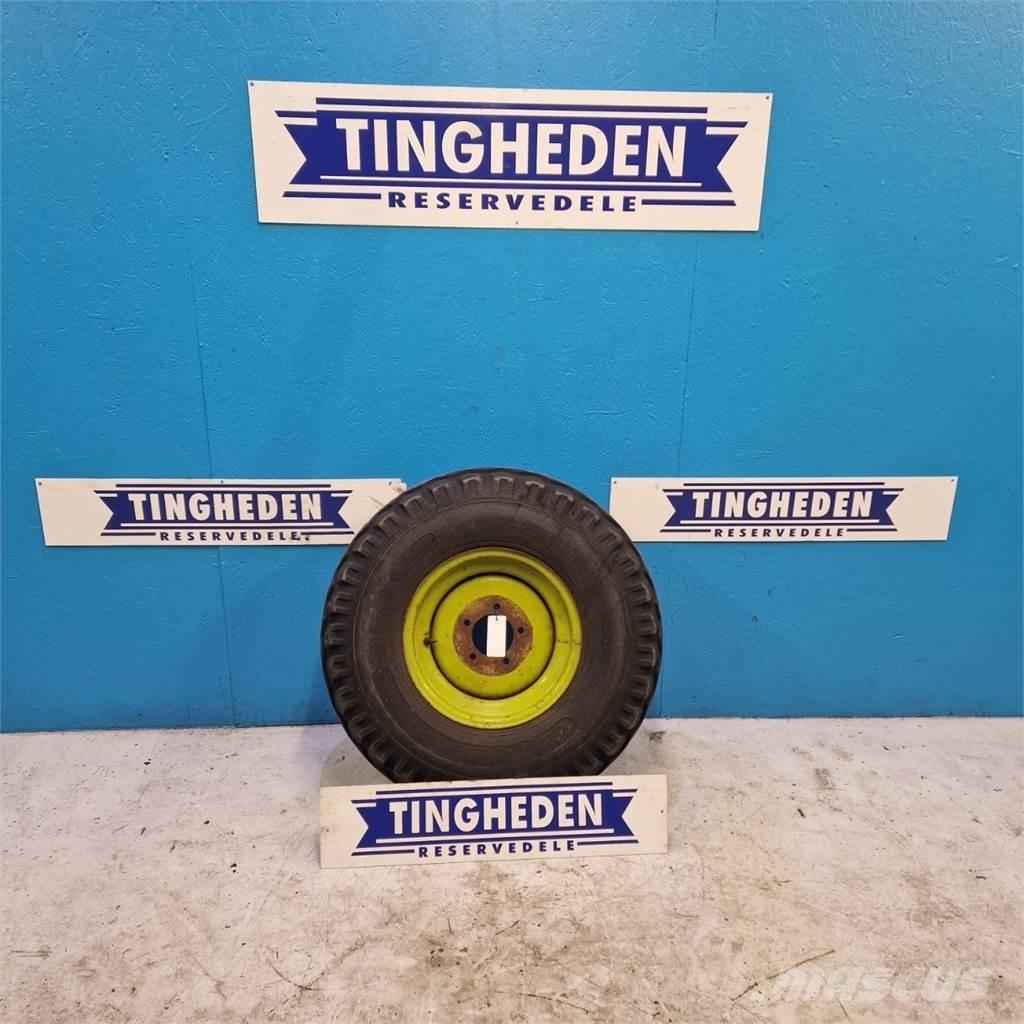  15 11.5/80-15 Banden, wielen en velgen