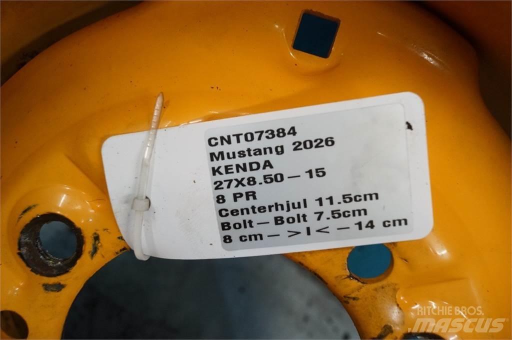  15 27X8.50-15 Banden, wielen en velgen