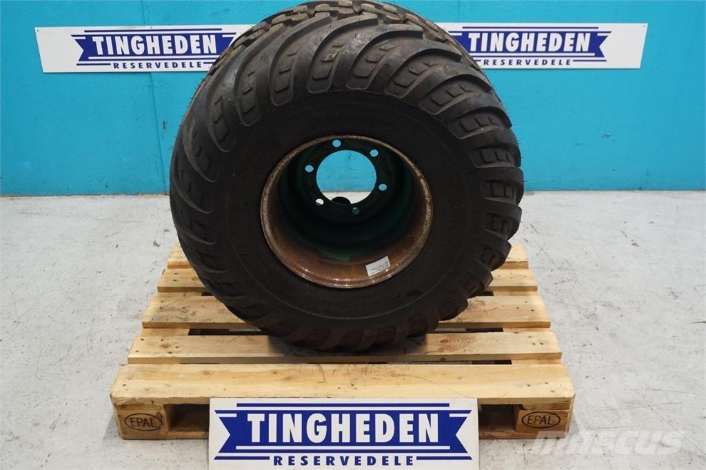  15.5 500/55-15.5 Banden, wielen en velgen