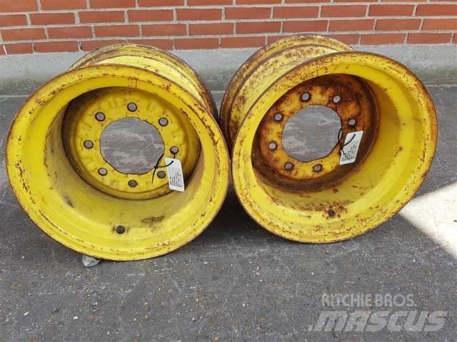  16 W10LX16 Banden, wielen en velgen