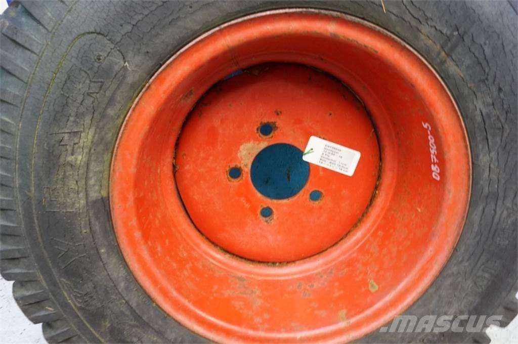  18 12.5/80-18 Banden, wielen en velgen