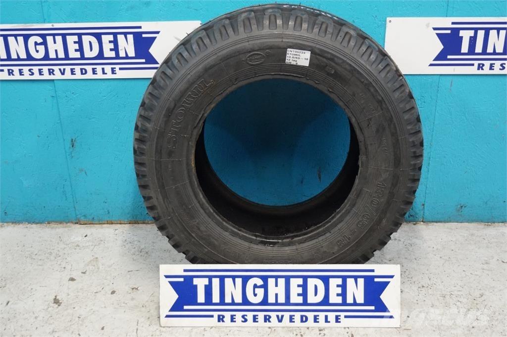 18 13.0/65-18 Banden, wielen en velgen