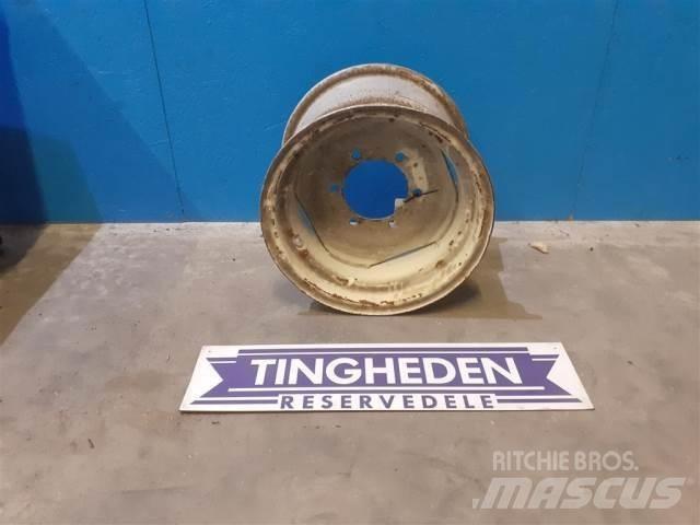  18'' 13x18 Banden, wielen en velgen