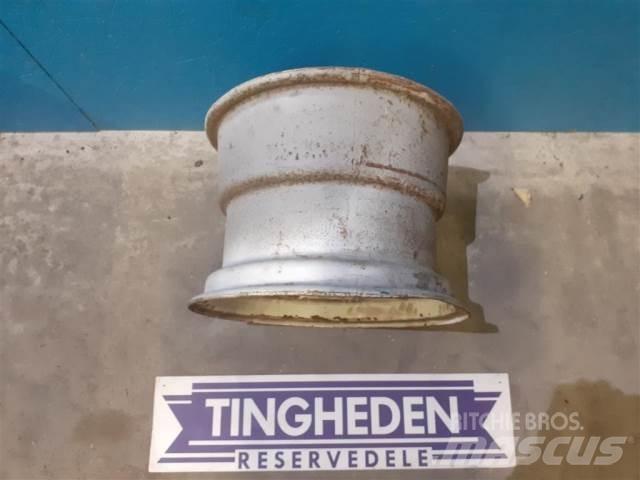  18'' 13x18 Banden, wielen en velgen