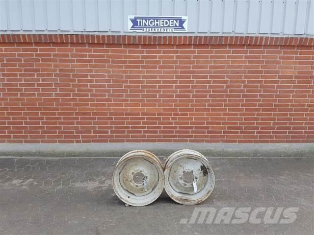  18 5.50FX18 Banden, wielen en velgen