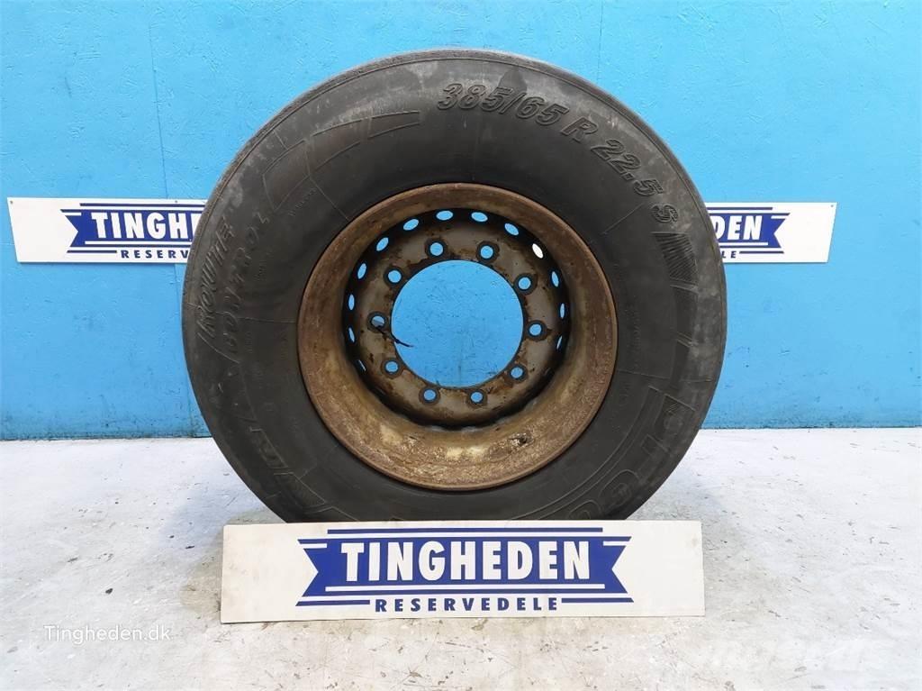  22.5 385/65-22.5 Banden, wielen en velgen