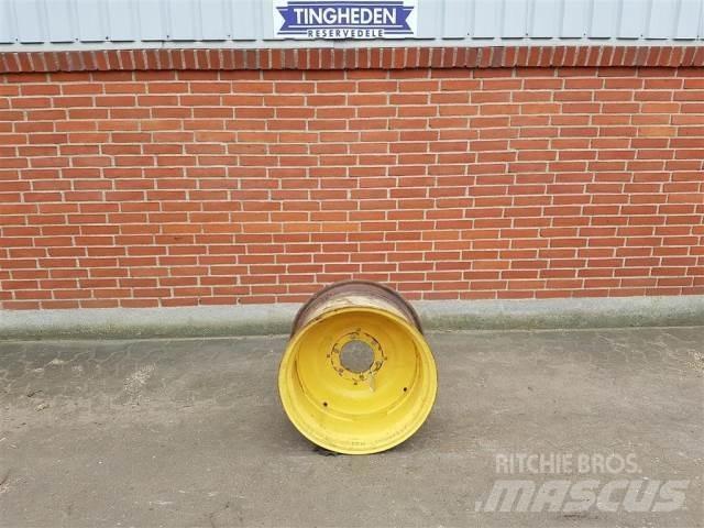  24 W15X24 Banden, wielen en velgen