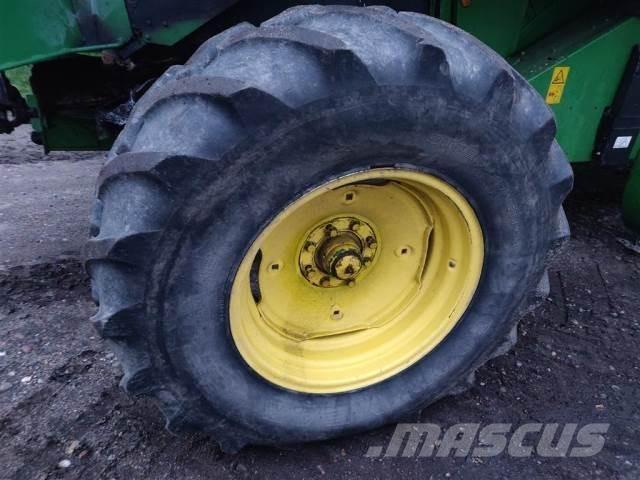  26 16.9R26 Banden, wielen en velgen