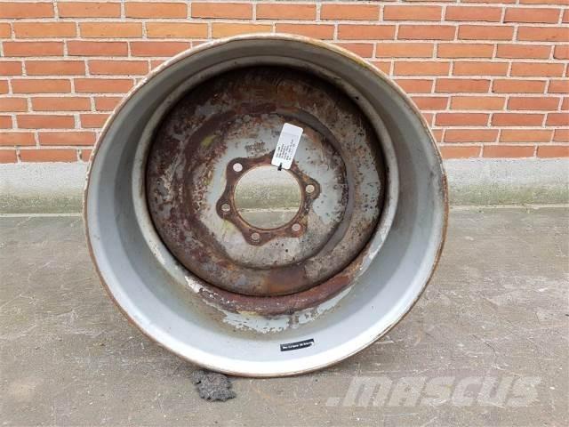  26.5 16.00X26.5 Banden, wielen en velgen
