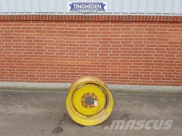  26 DW12X26 Banden, wielen en velgen