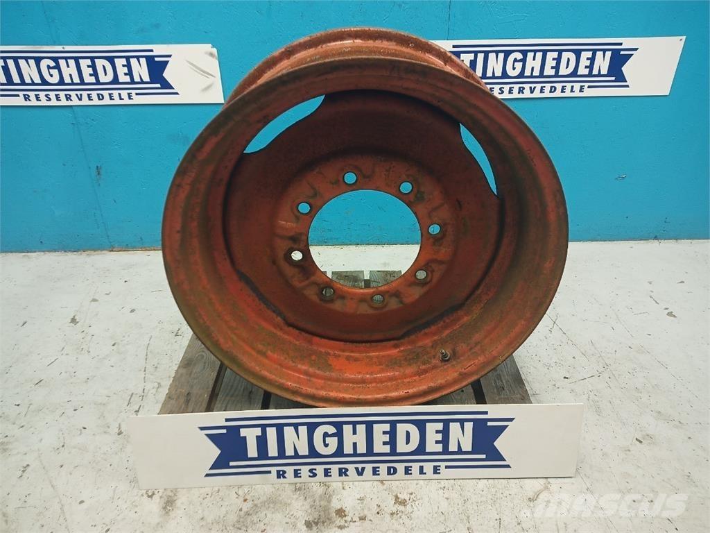  26 DW12X26 Banden, wielen en velgen