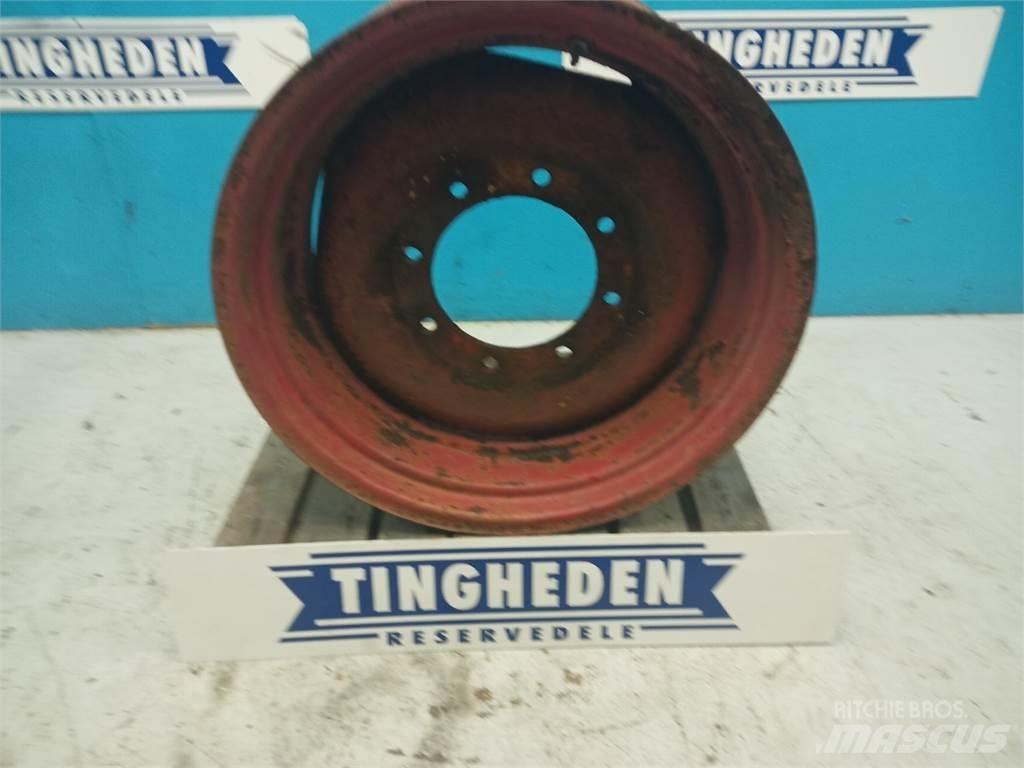  26 DW12X26 Banden, wielen en velgen