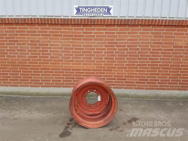  26 DW14X26 Banden, wielen en velgen