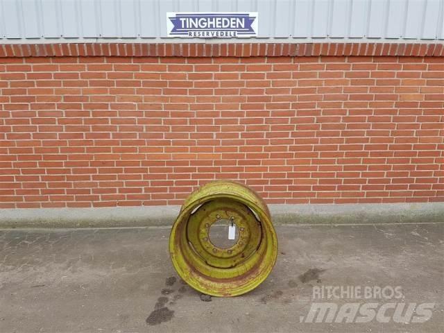  26 DW14X26 Banden, wielen en velgen