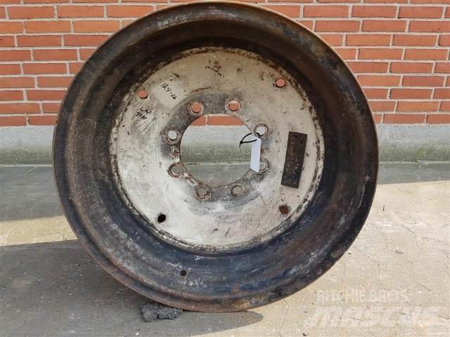  26 DW16X26 Banden, wielen en velgen