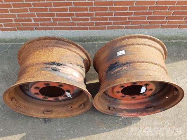  26 DW16X26 Banden, wielen en velgen