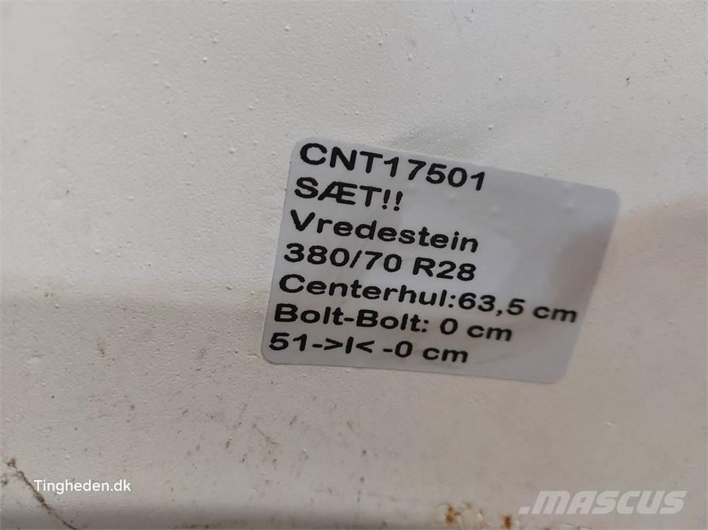  28 380/70R28 Banden, wielen en velgen