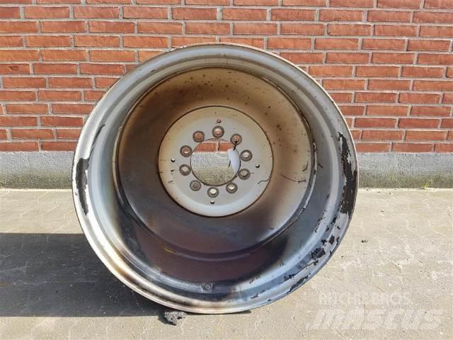  28 W18LX28 Banden, wielen en velgen
