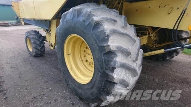  32 30.5L-32 Banden, wielen en velgen