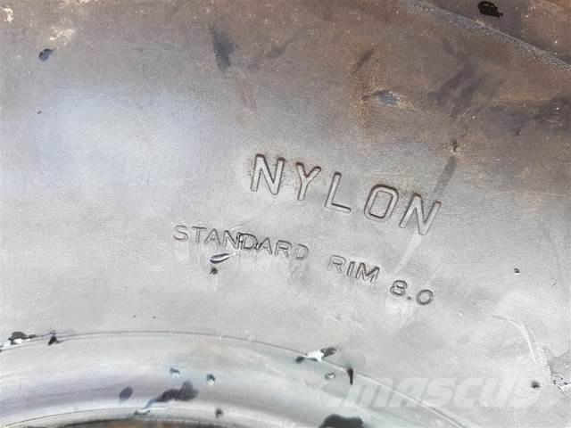  8 20X10.00-8 Bouw - Overige