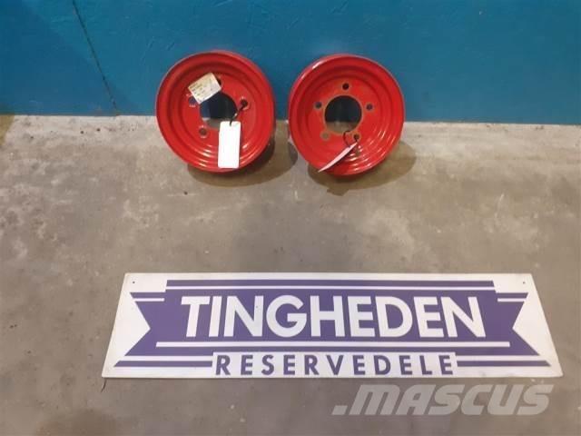  8 3.00Dx8 Banden, wielen en velgen