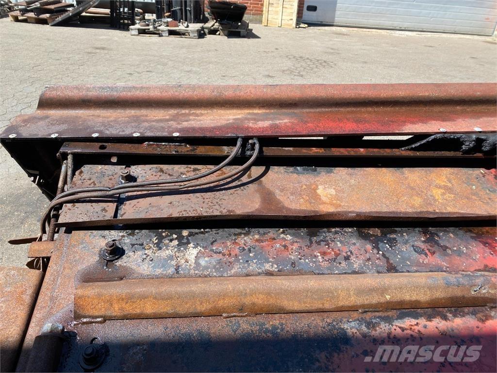 CASE 1680 Accessoires voor maaidorsmachines