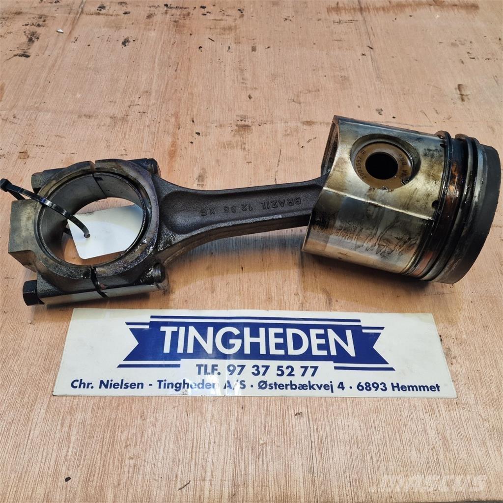 CASE 2188 Motoren
