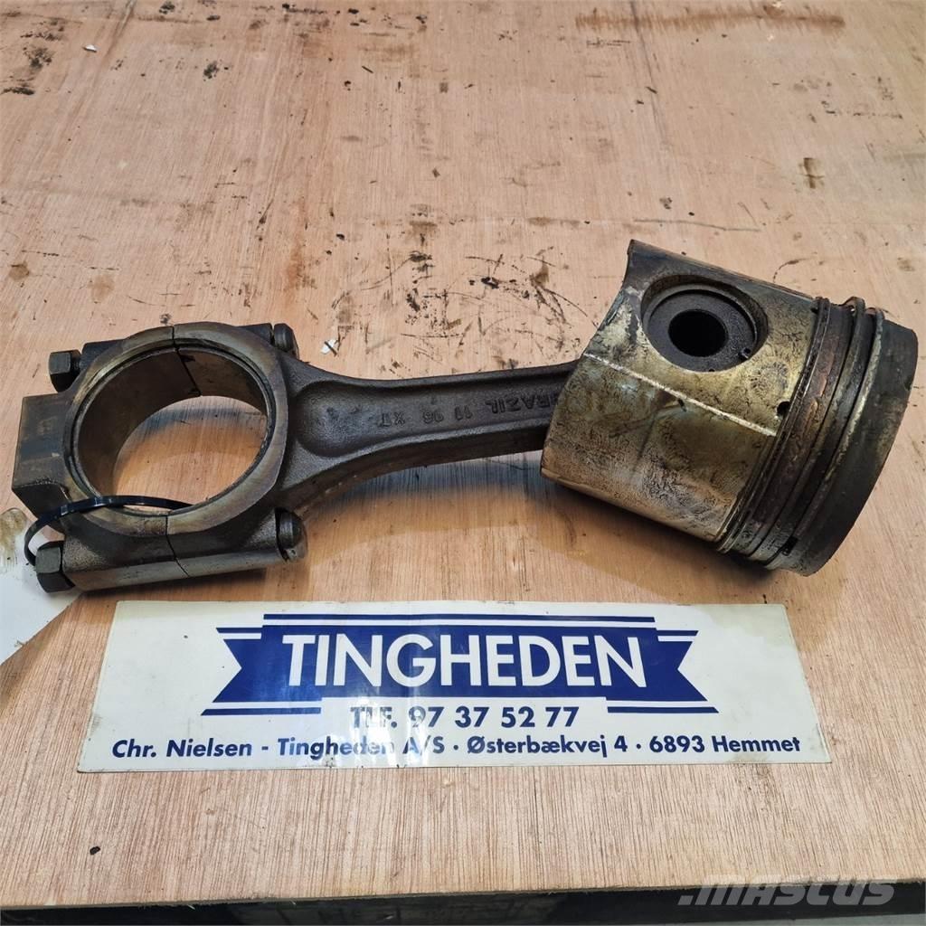 CASE 2188 Motoren