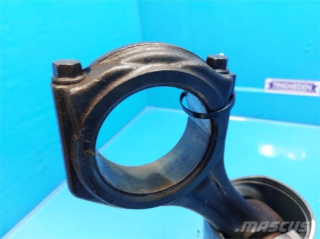 CASE 7010 Motoren