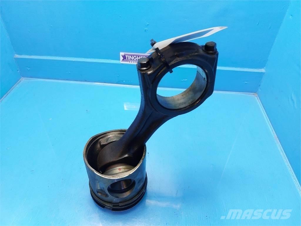 CASE 7010 Motoren