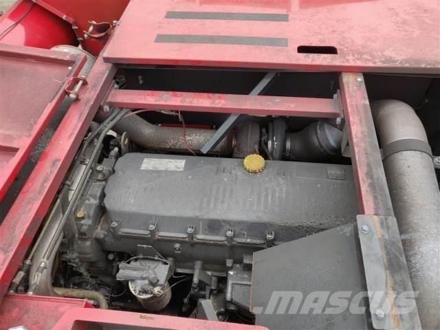 CASE 8010 Maaidorsmachines