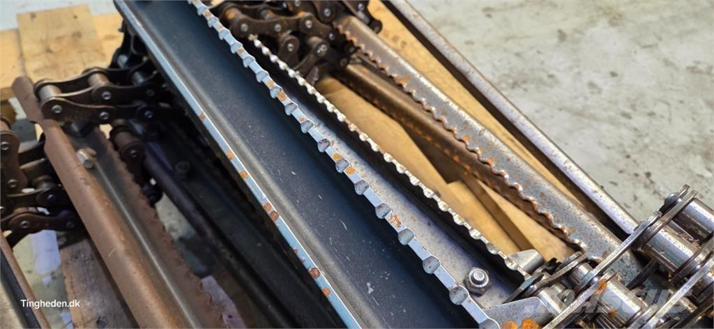 CASE 8010 Accessoires voor maaidorsmachines