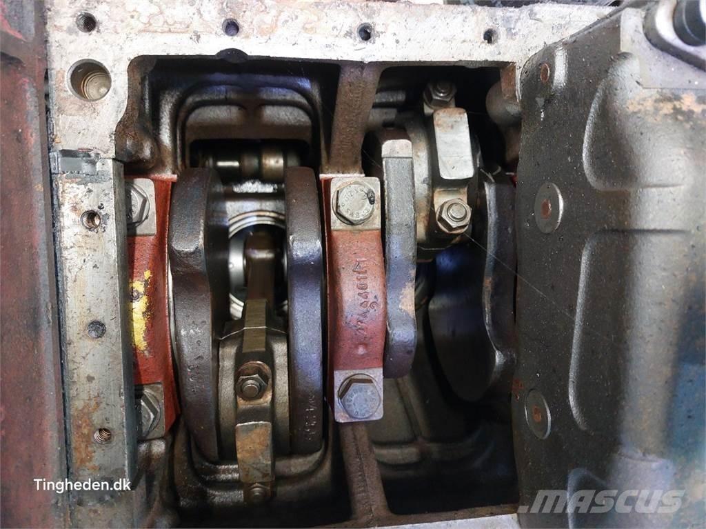 CASE D268 Motoren