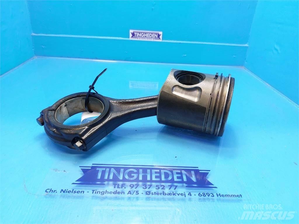 Case IH 7010 Motoren