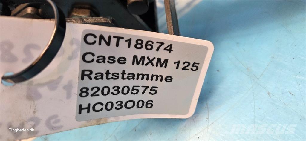 CASE Maxxum 125 Cabine en interieur