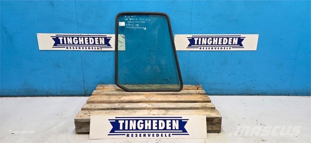 Ford 4600 Cabine en interieur