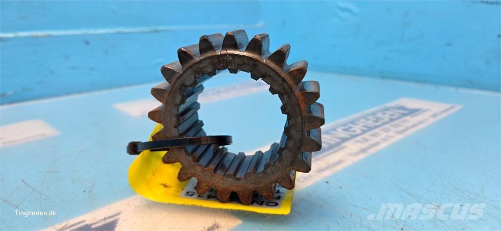 Ford 8260 Transmissie