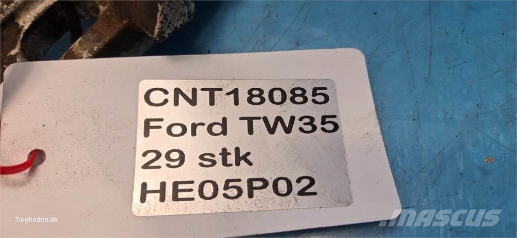 Ford TW35 Banden, wielen en velgen