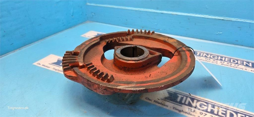 Hesston 4700 Overige hooi- en voedergewasmachines