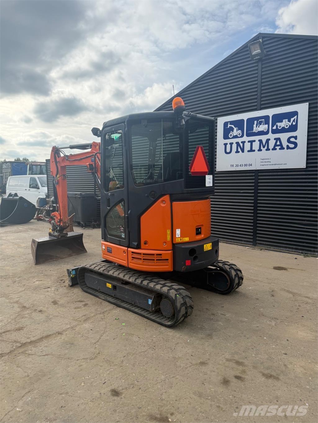 Hitachi ZX26U Minigraafmachines < 7t