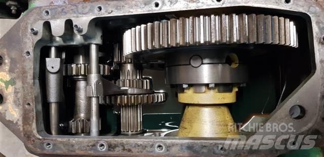 John Deere 1065 Transmissie