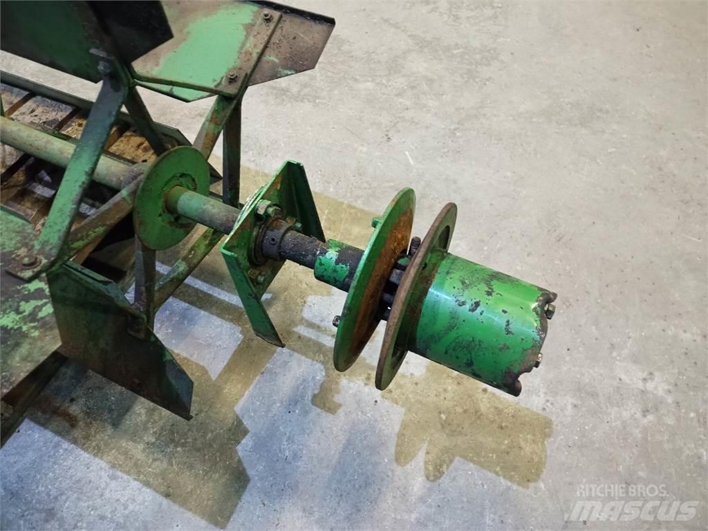 John Deere 1085 Zand- en zoutstrooimachines